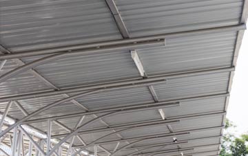 installing Cleuch Head metal roofing